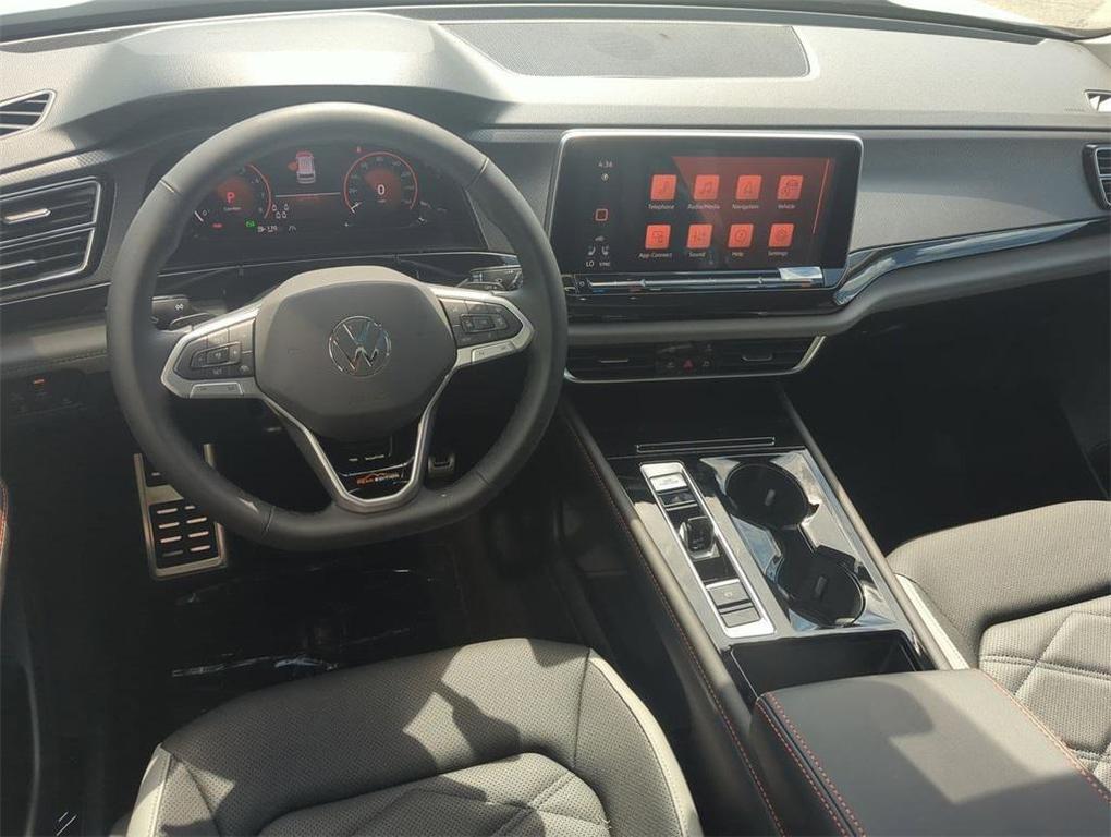 new 2025 Volkswagen Atlas car, priced at $44,258