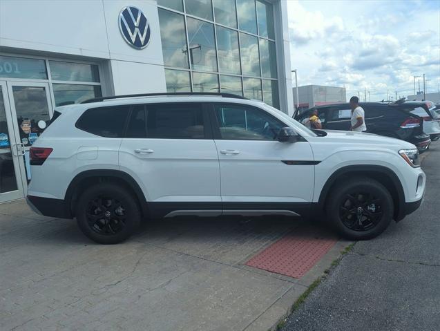 new 2025 Volkswagen Atlas car, priced at $44,258