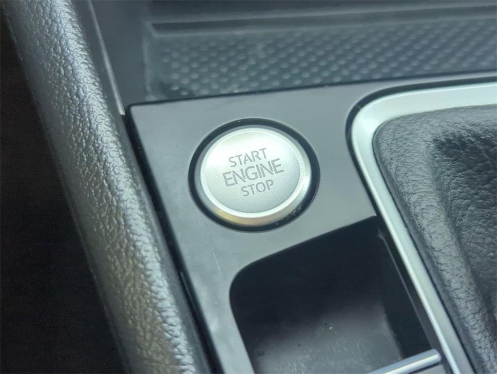 used 2025 Volkswagen Jetta car, priced at $21,600