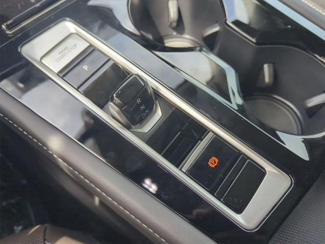new 2025 Volkswagen Atlas car, priced at $47,670
