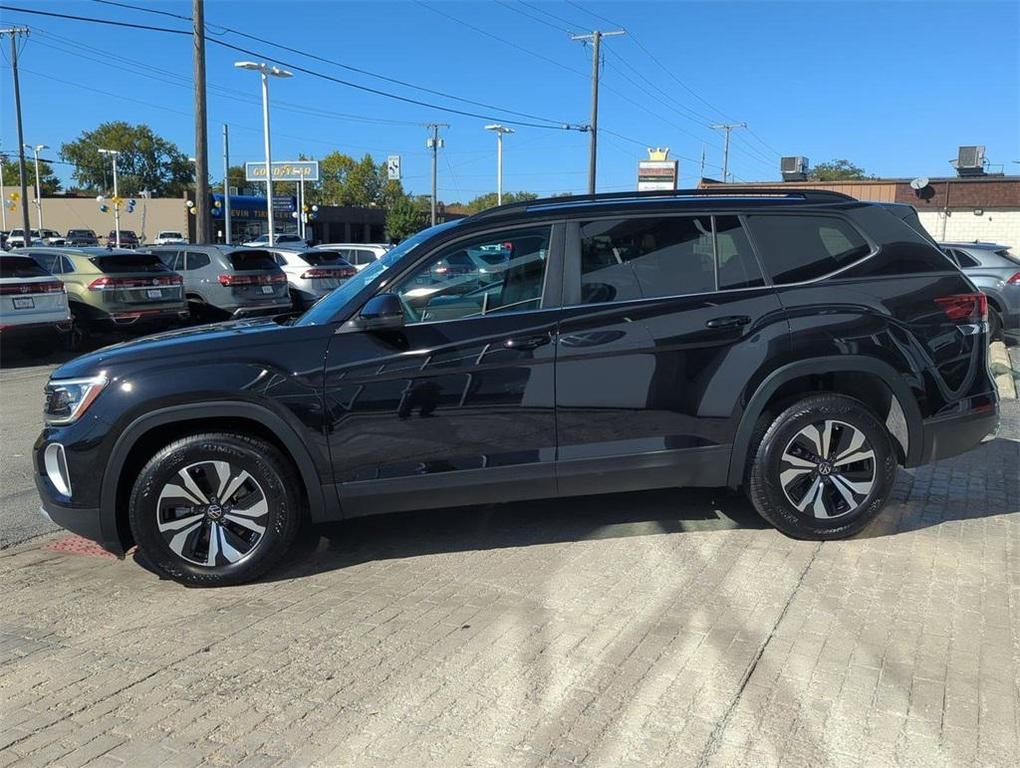 used 2024 Volkswagen Atlas car, priced at $29,995