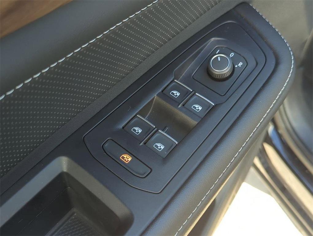 used 2024 Volkswagen Atlas car, priced at $29,995