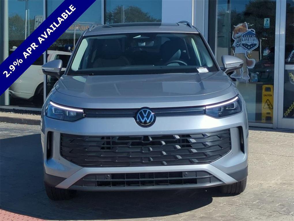 new 2025 Volkswagen Tiguan car, priced at $35,270