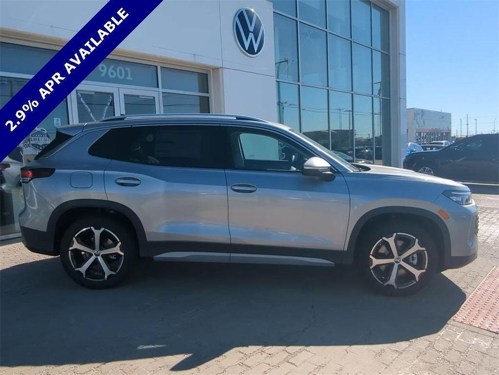 new 2025 Volkswagen Tiguan car, priced at $35,270