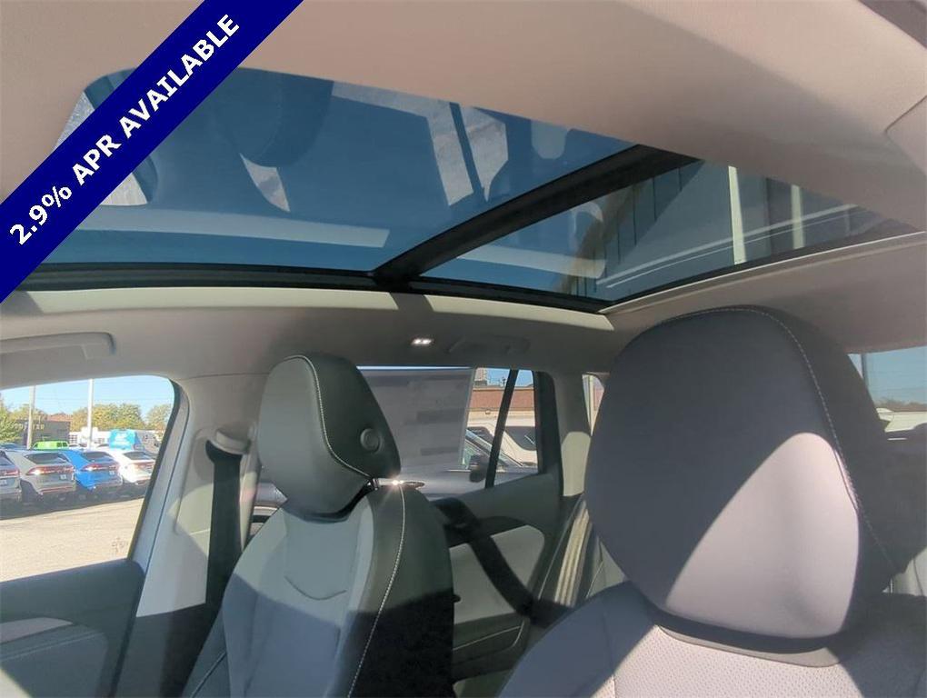 new 2025 Volkswagen Tiguan car, priced at $35,270