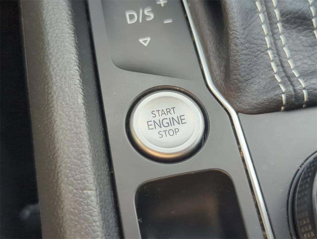used 2022 Volkswagen Atlas car, priced at $26,500