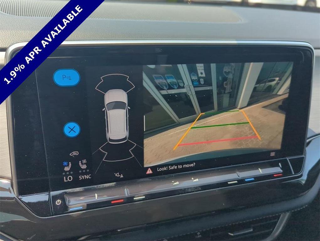 new 2025 Volkswagen Atlas Cross Sport car, priced at $39,559