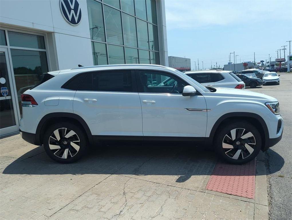 new 2025 Volkswagen Atlas Cross Sport car, priced at $41,559