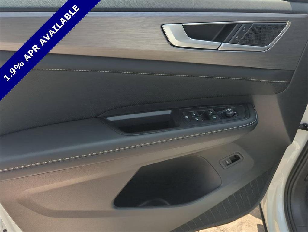 new 2025 Volkswagen Atlas Cross Sport car, priced at $39,559