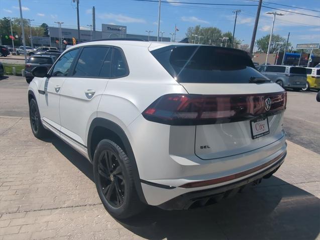 new 2025 Volkswagen Atlas Cross Sport car, priced at $48,917