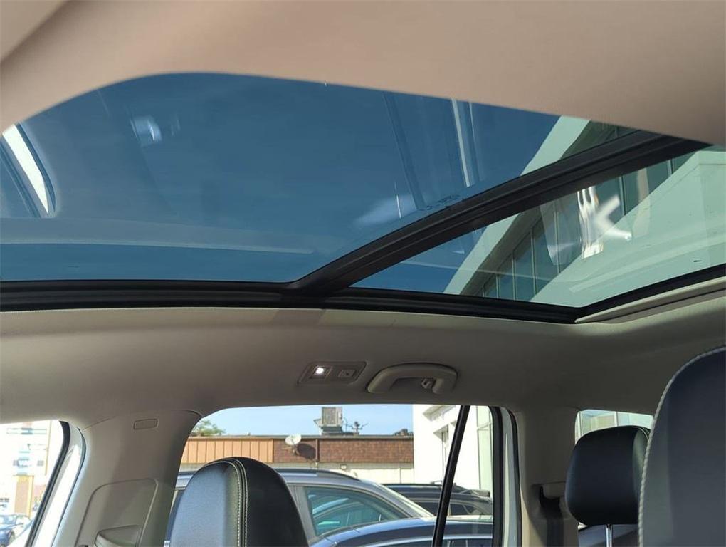 used 2022 Volkswagen Atlas car, priced at $28,000