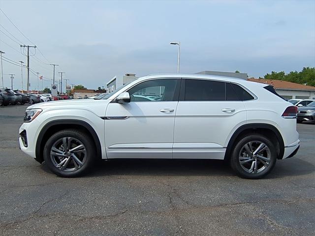 new 2024 Volkswagen Atlas Cross Sport car, priced at $45,196