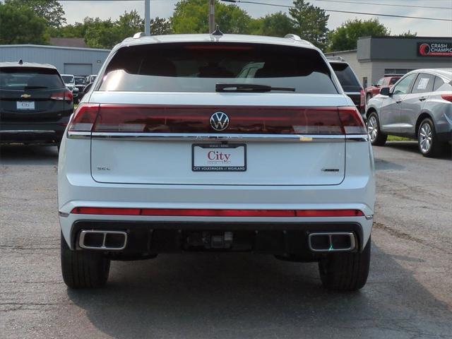 new 2024 Volkswagen Atlas Cross Sport car, priced at $45,196