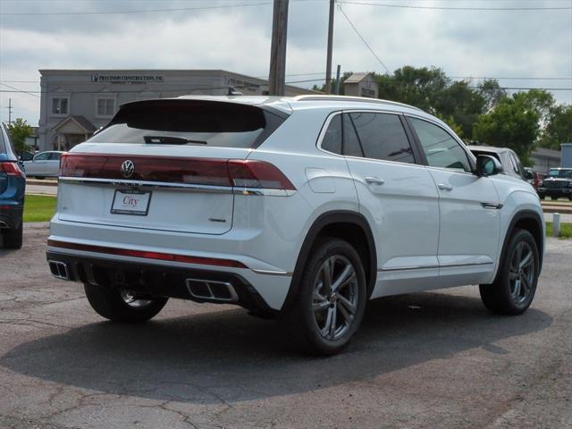 new 2024 Volkswagen Atlas Cross Sport car, priced at $45,196