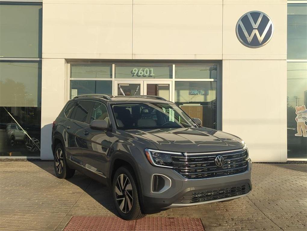 new 2026 Volkswagen Atlas car, priced at $51,081