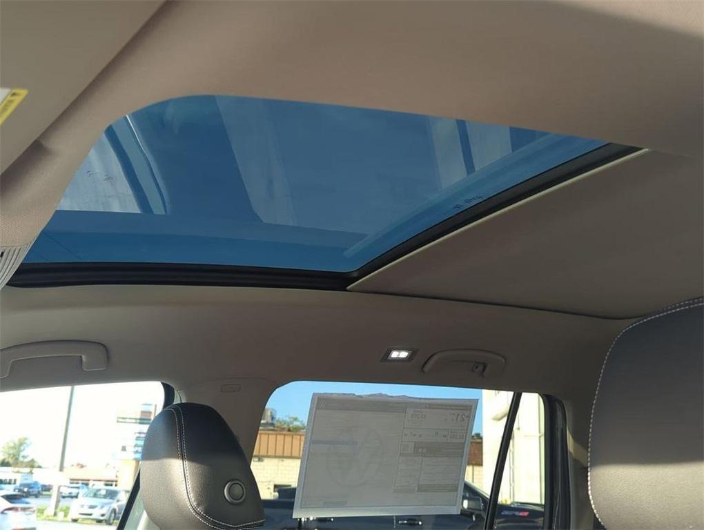 new 2026 Volkswagen Atlas car, priced at $51,081