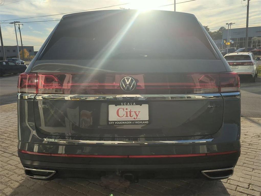 new 2026 Volkswagen Atlas car, priced at $51,081
