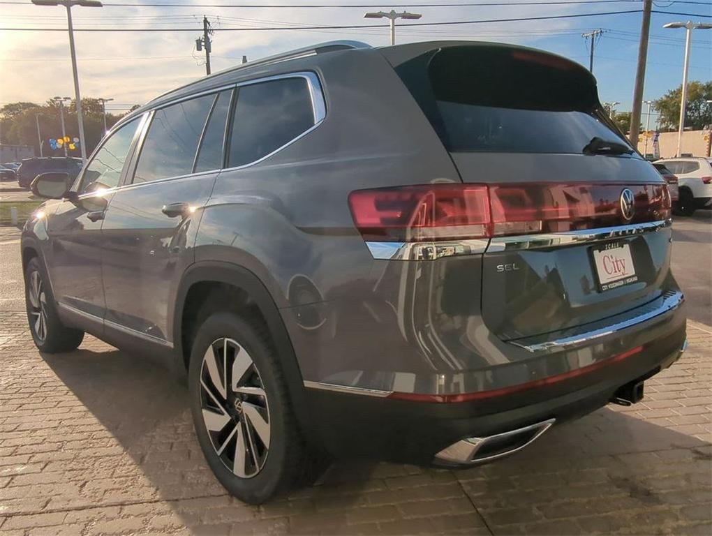 new 2026 Volkswagen Atlas car, priced at $51,081