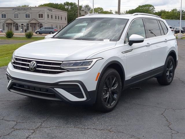 new 2024 Volkswagen Tiguan car, priced at $33,504