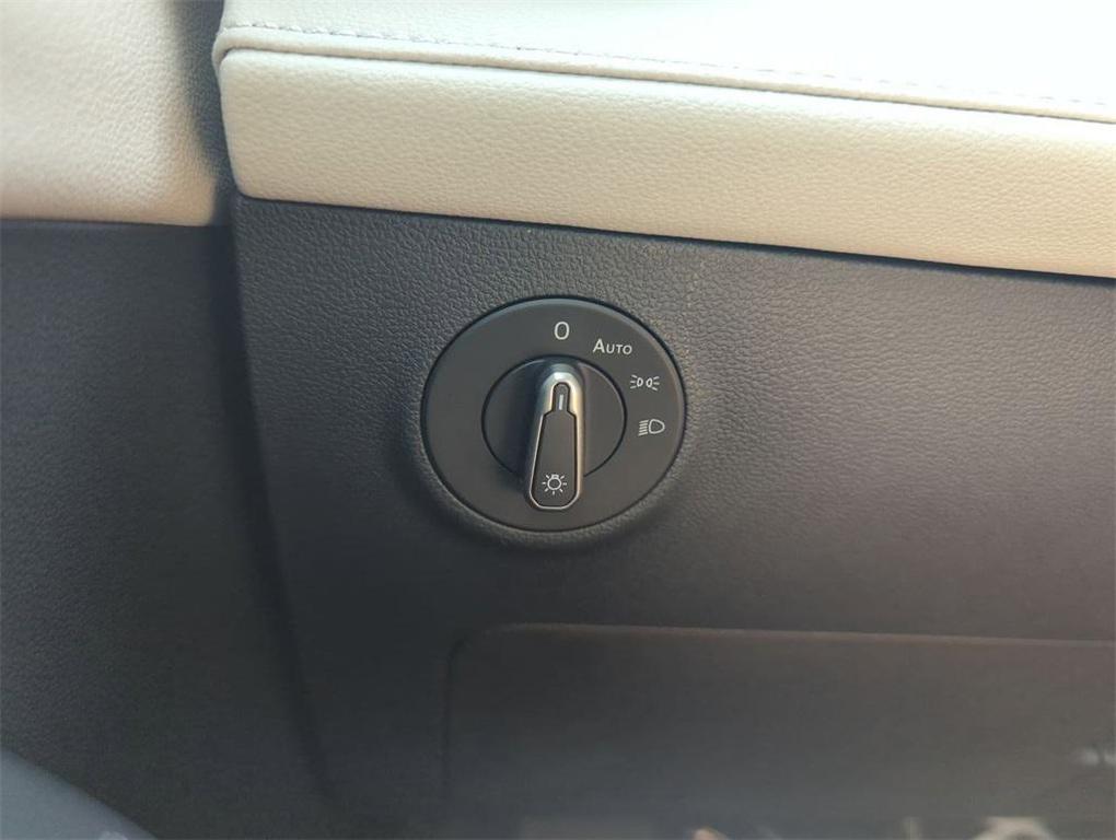 new 2025 Volkswagen Taos car, priced at $26,159