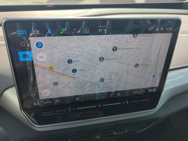 new 2025 Volkswagen ID.4 car, priced at $52,528
