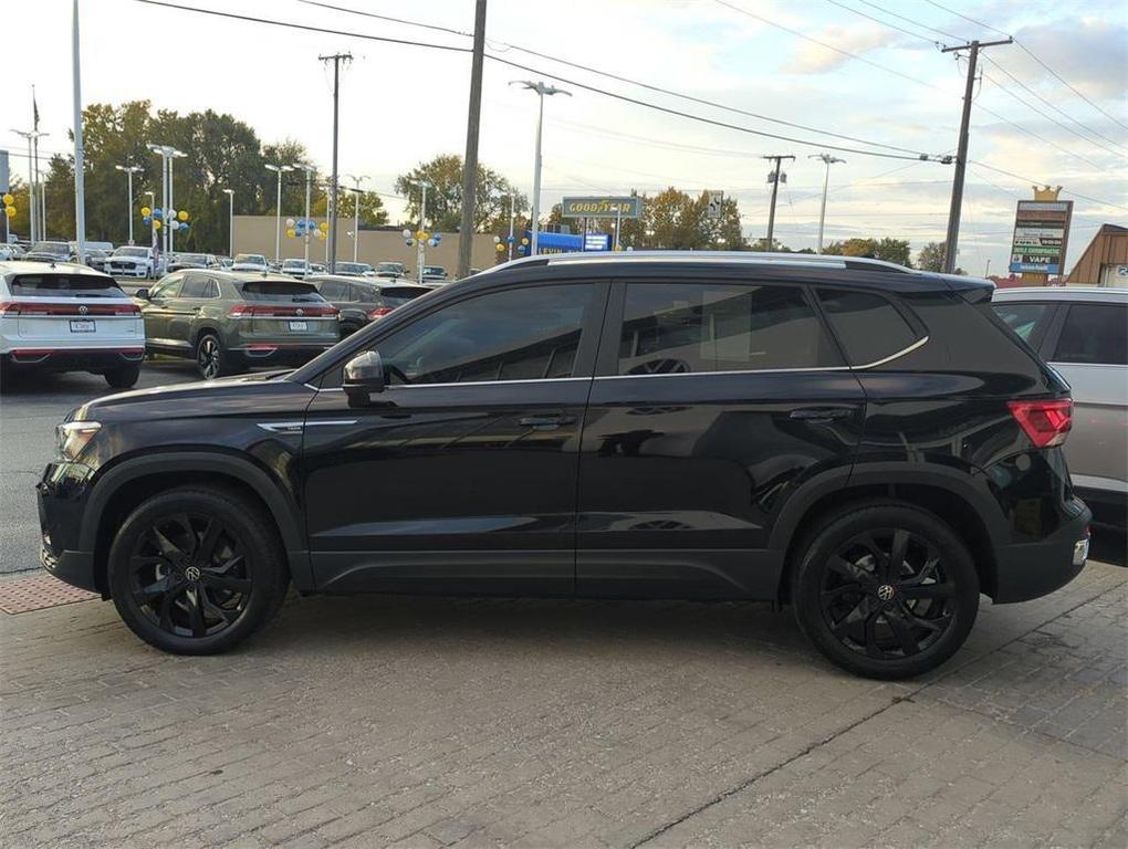 used 2025 Volkswagen Atlas car, priced at $42,195