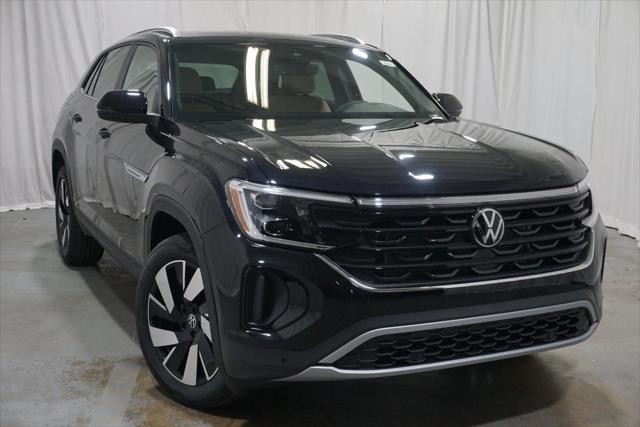 new 2025 Volkswagen Atlas Cross Sport car, priced at $45,091