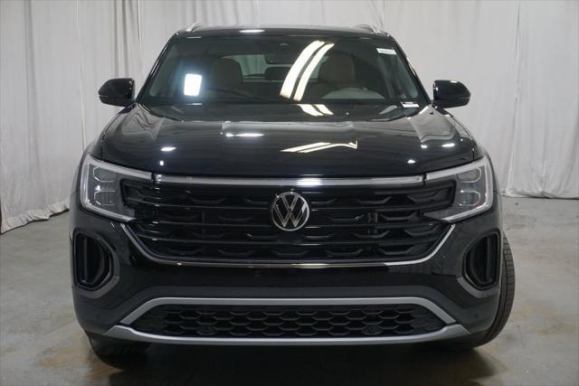 new 2025 Volkswagen Atlas Cross Sport car, priced at $45,091