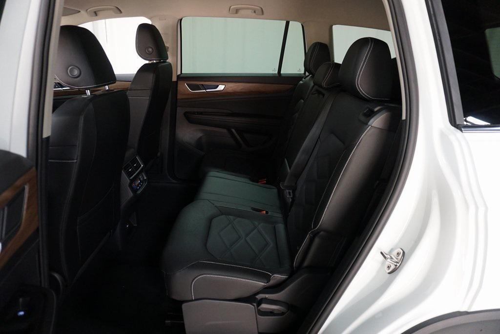 new 2025 Volkswagen Atlas car, priced at $36,506