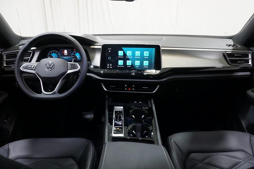 new 2025 Volkswagen Atlas Cross Sport car, priced at $40,195