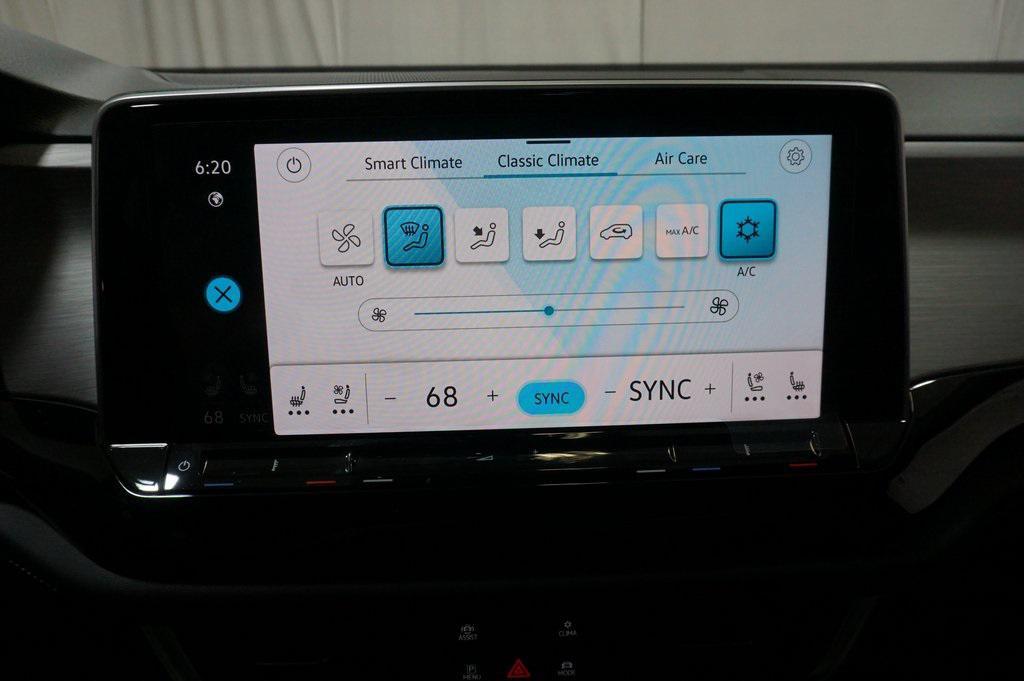 new 2025 Volkswagen Atlas Cross Sport car, priced at $40,195