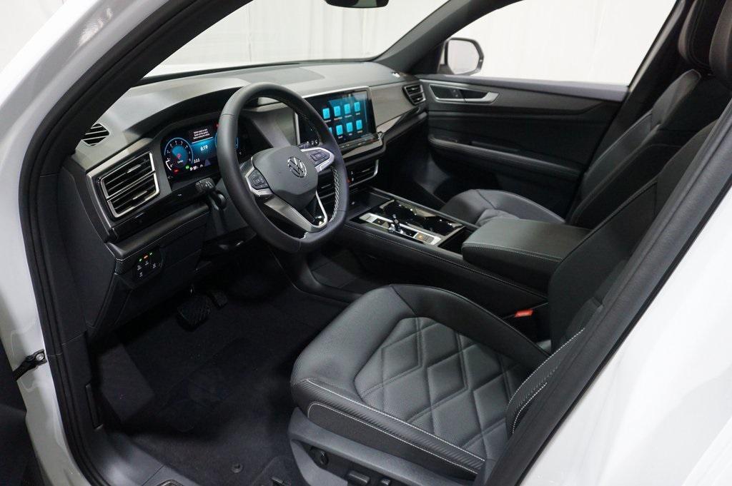 new 2025 Volkswagen Atlas Cross Sport car, priced at $40,195