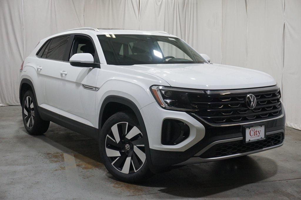 new 2025 Volkswagen Atlas Cross Sport car, priced at $40,195