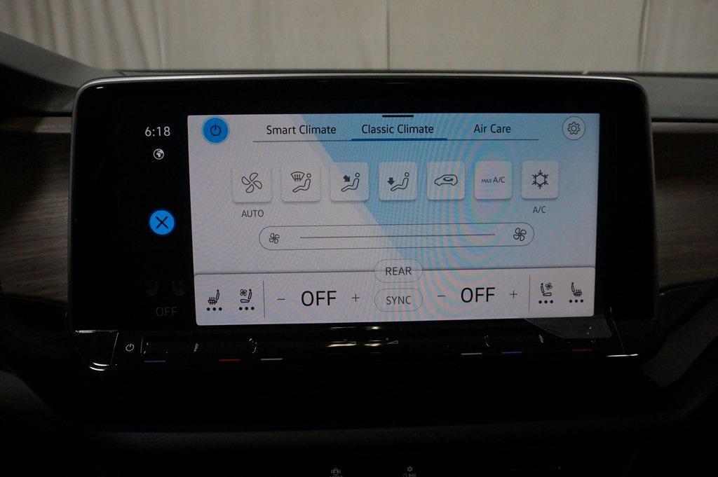 used 2025 Volkswagen Atlas car, priced at $37,990