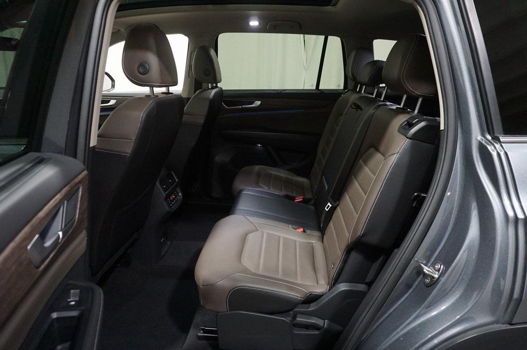 used 2025 Volkswagen Atlas car, priced at $37,990