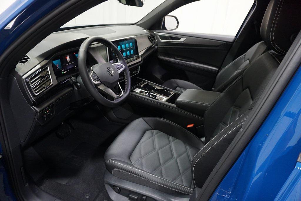 new 2025 Volkswagen Atlas Cross Sport car, priced at $42,591