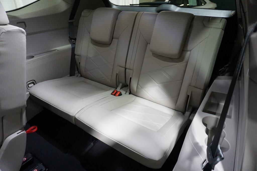 used 2025 Volkswagen Atlas car, priced at $35,990