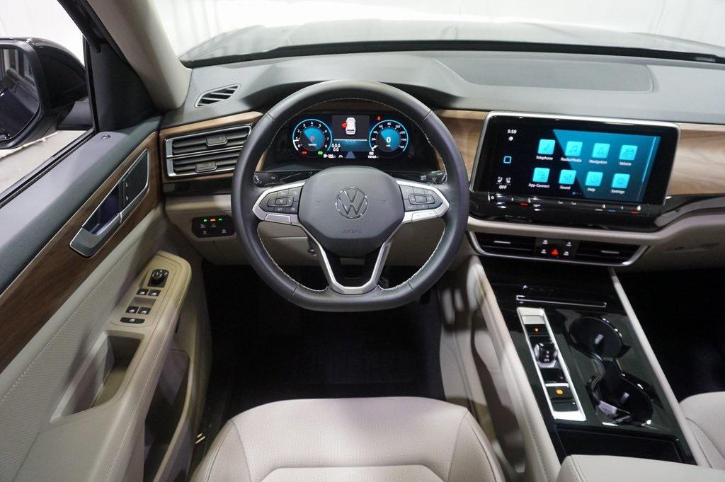 used 2025 Volkswagen Atlas car, priced at $35,990