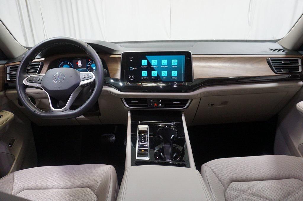 used 2025 Volkswagen Atlas car, priced at $35,990