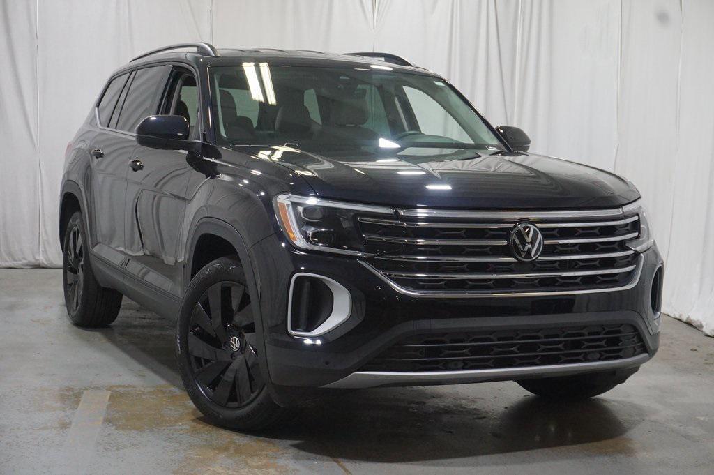 used 2025 Volkswagen Atlas car, priced at $35,990