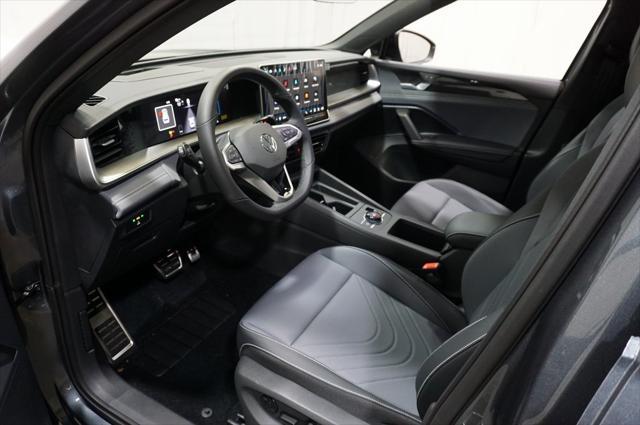 new 2025 Volkswagen Tiguan car, priced at $37,311