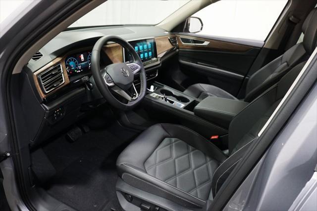 new 2025 Volkswagen Atlas car, priced at $38,506