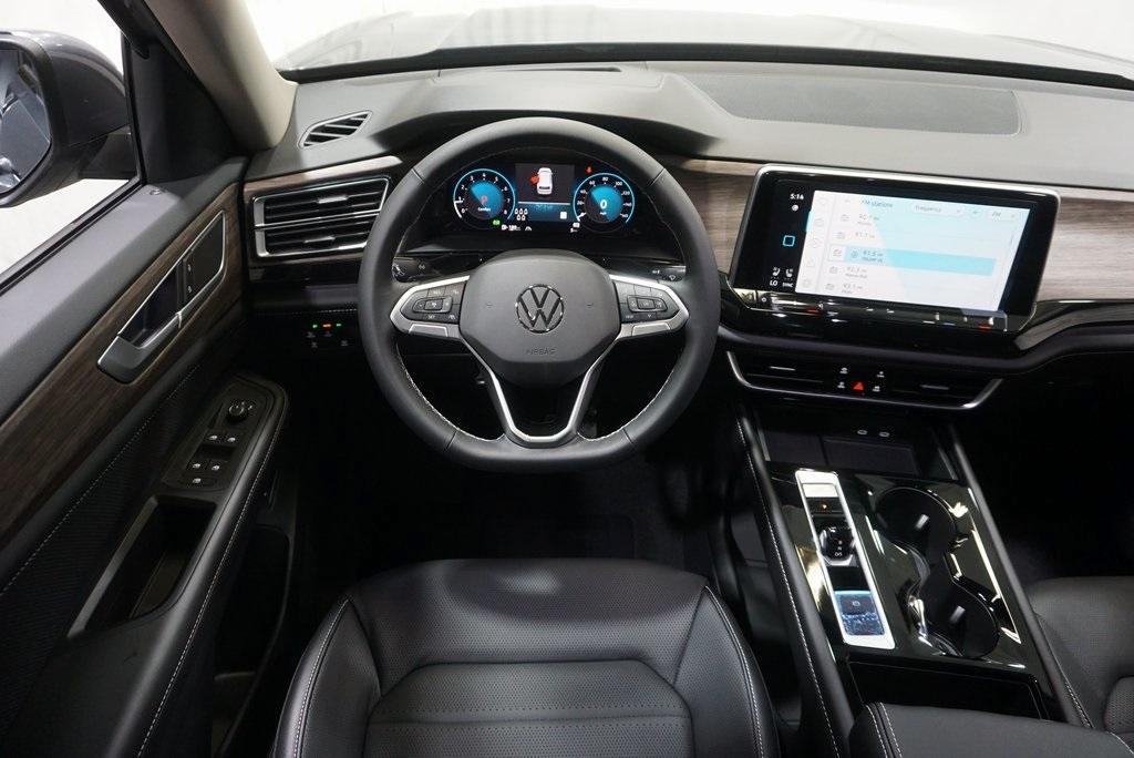 new 2024 Volkswagen Atlas car, priced at $46,936