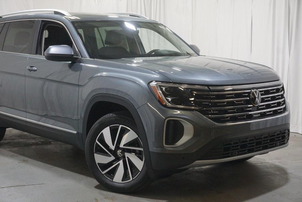 new 2024 Volkswagen Atlas car, priced at $46,936