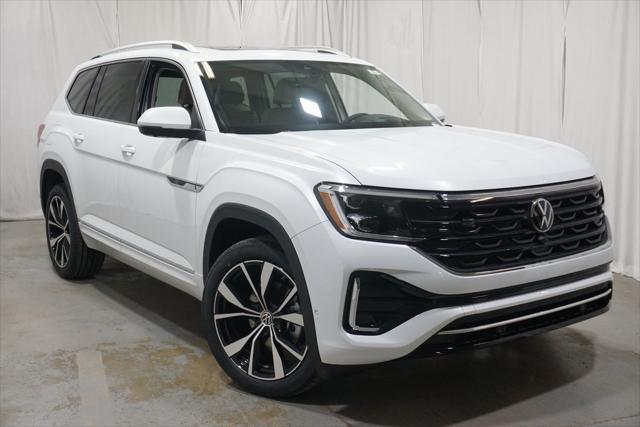 new 2025 Volkswagen Atlas car, priced at $52,946