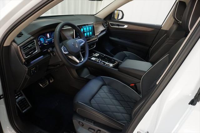 new 2025 Volkswagen Atlas car, priced at $52,053