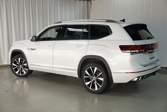 new 2025 Volkswagen Atlas car, priced at $52,053