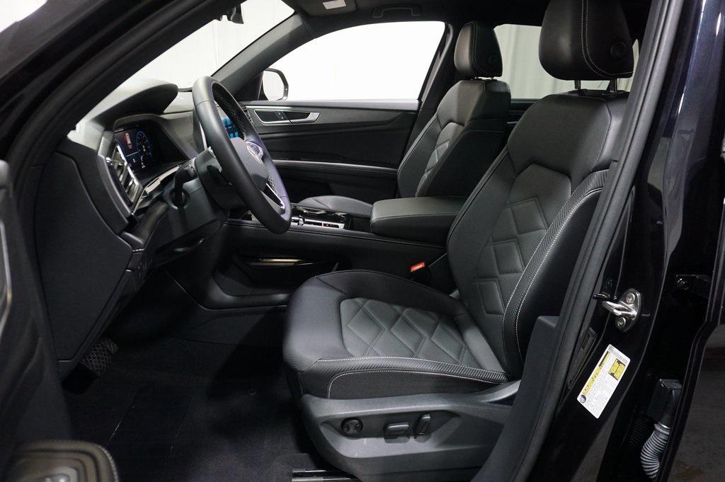 used 2024 Volkswagen Atlas Cross Sport car, priced at $34,990