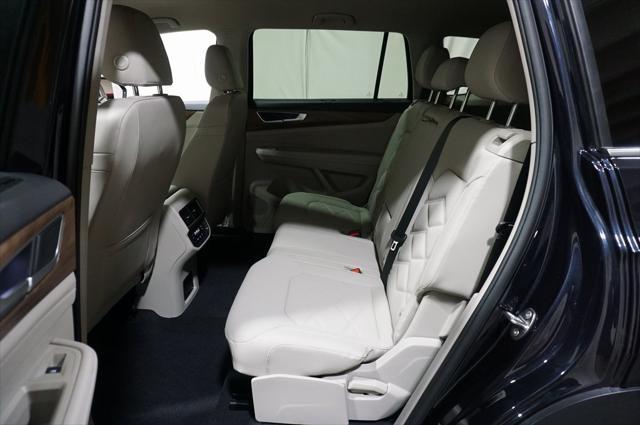 used 2025 Volkswagen Atlas car, priced at $42,998