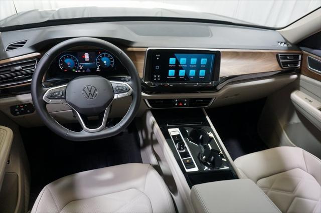 used 2025 Volkswagen Atlas car, priced at $42,998